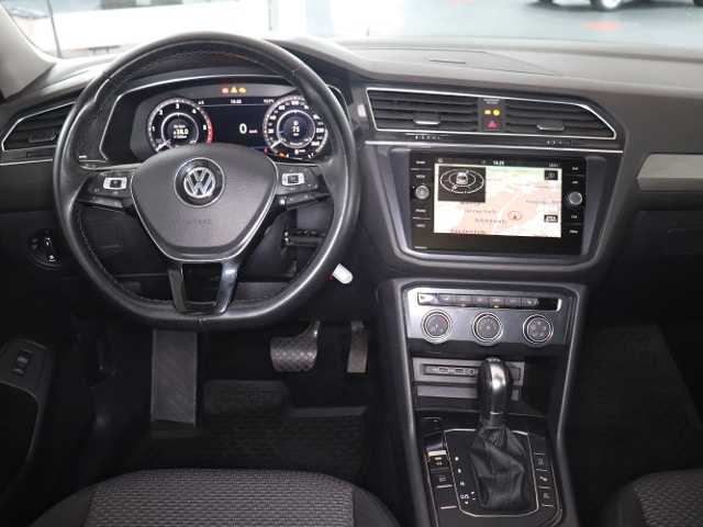 Volkswagen Tiguan Allspace 2.0TDI DSG ,-ohne Anzahlung 7-Sitzer AHK Active Info