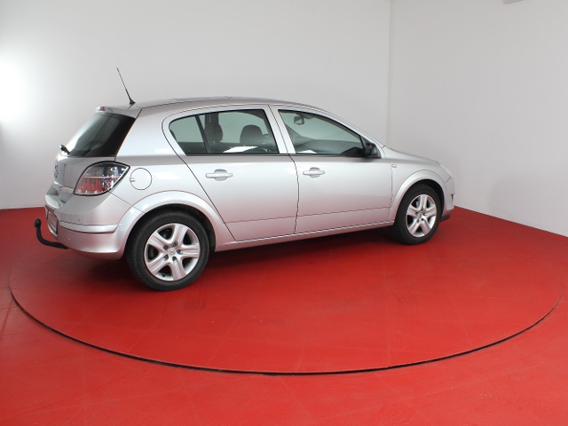Opel Astra Edition 1.4 Easytronic Klima AHK