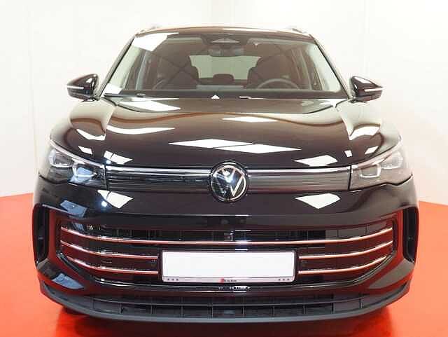Volkswagen Tiguan Elegance 1,5 l eTSI 150 PS IQ-Drive RFK NAVI AHK DCC